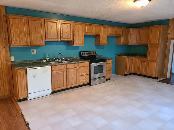 2nd image of 2753 Francis Ave