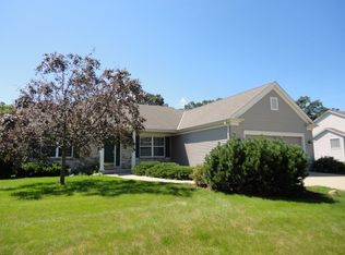 606 Hickory Hollow Rd, Waterford, WI 53185