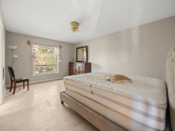 4th image of 6282 INDIAN MEADOW ST