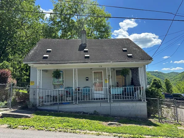 116 Reservoir St, Hinton, WV 25951
