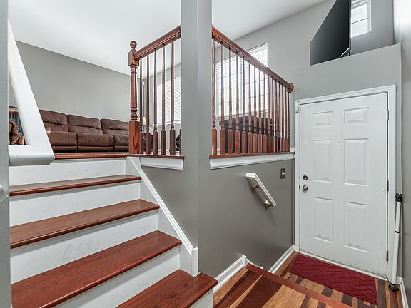2nd image of 1895 Indian Hill Ln