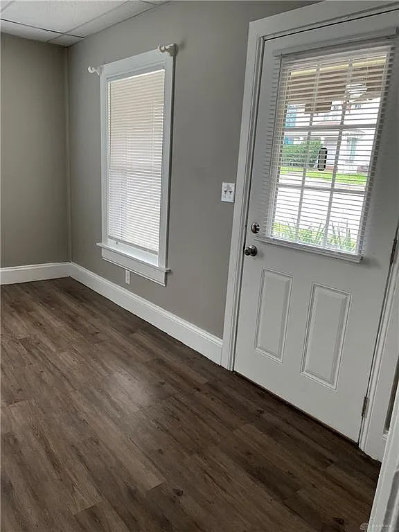 3 bed, 2.0 bath, 1484 sqft, $1,300 — Photo 3