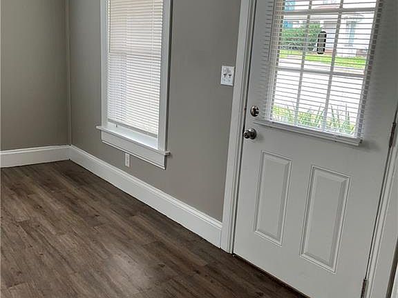 3rd image of 2132 Wayne Ave