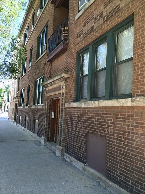 1st image of 1611 W Barry Ave #A