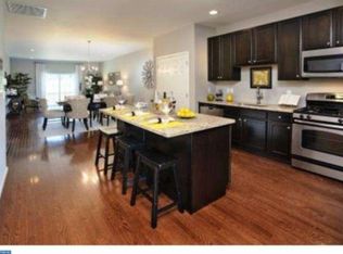 15117 Sunflower Dr, Philadelphia, PA 19116