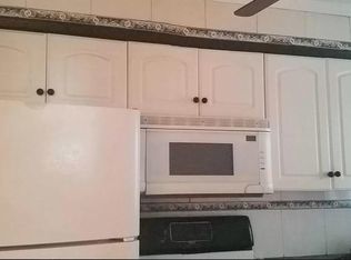 21 Lawson St, Hempstead, NY 11550