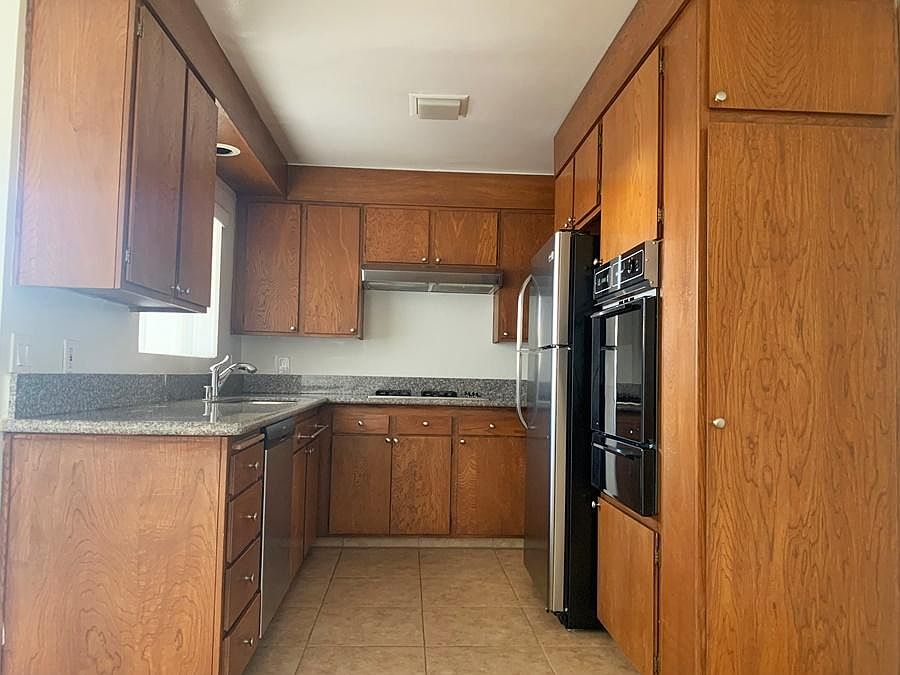 1st image of 2-840 18th St #2