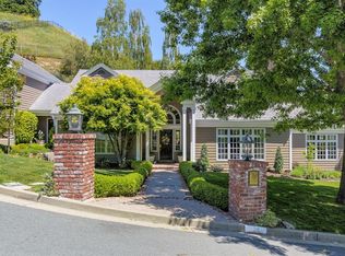 36 Candle Ter, Orinda, CA 94563
