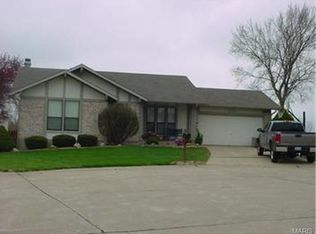 1186 Summerwood Dr, Saint Peters, MO 63376