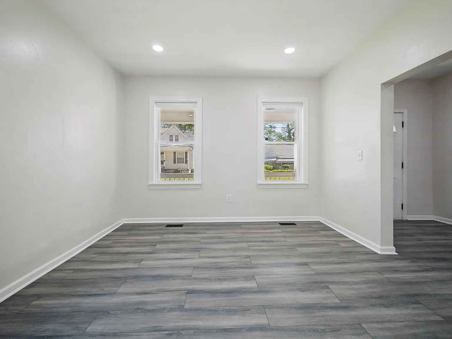3 bed, 1448 sqft, $2,100 — Photo 4
