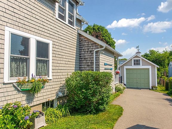 4th image of 52 Wachusett Rd