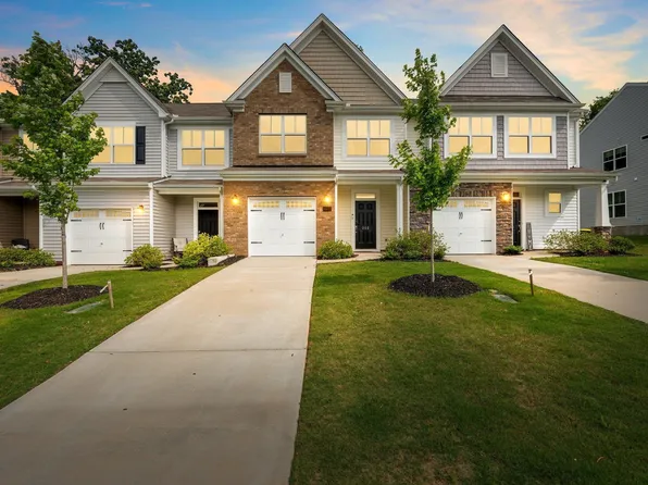 202 Brochaill Ct, Piedmont, SC 29673