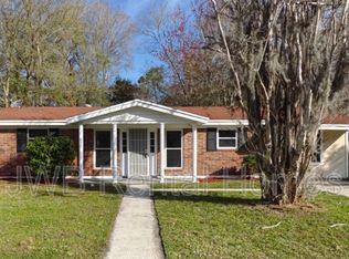 7557 Sharbeth Dr S, Jacksonville, FL 32210