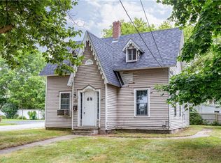 109 Columbia St, South Kingstown, RI 02879