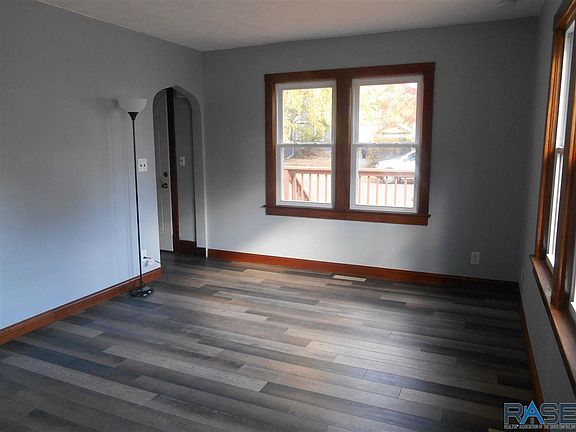 2nd image of 307 N Highland Ave