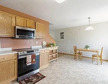 5th image of 4115 Crestmoor Ave