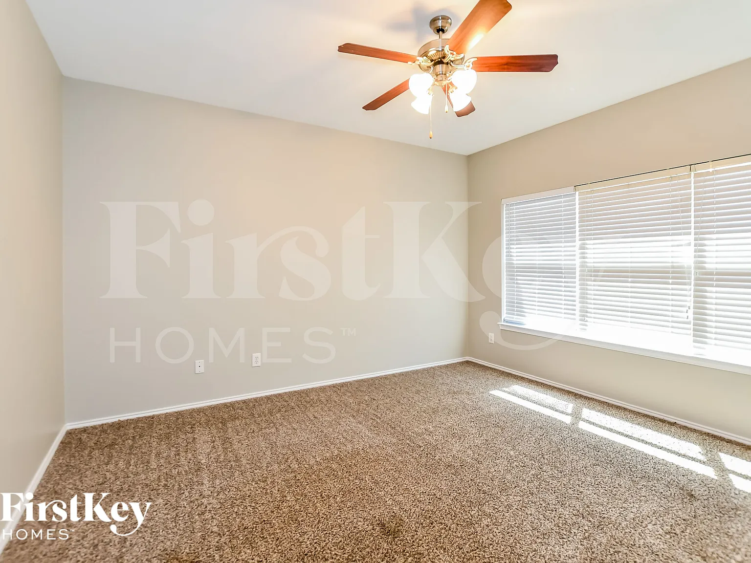 4 bed, 3.0 bath, 2860 sqft, $2,695 — Photo 3