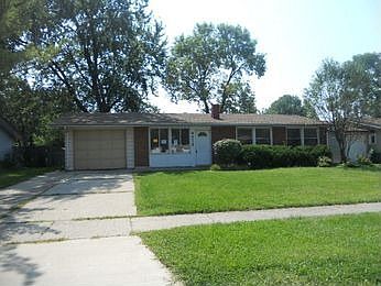 1st image of 9515 W Willow Ln