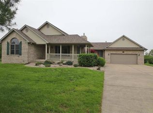31724 Springman Ct, Brighton, IL 62012