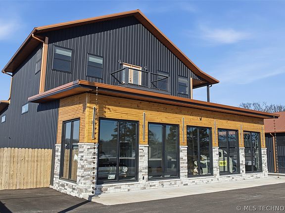 5th image of 451070 E 320th Rd