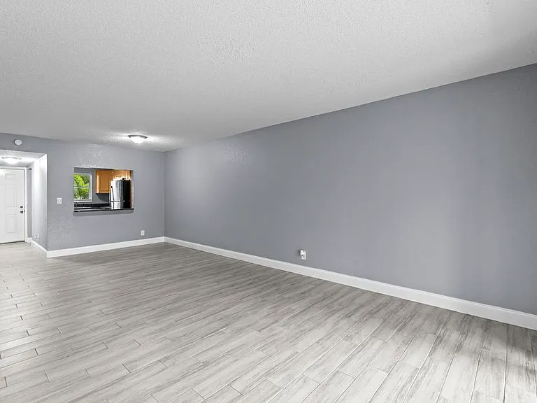 120 Sparrow Dr #205 — Photo 6