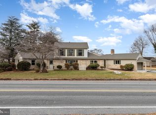 122 Woods Dr, Mechanicsburg, PA 17050