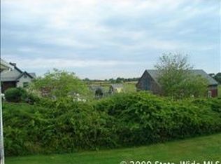 846 Mitchell Ln, Middletown, RI 02842