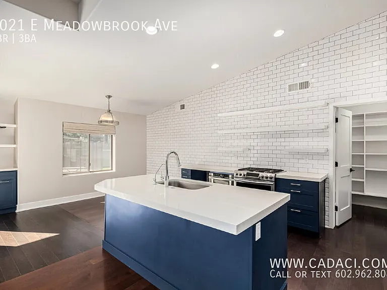 3021 E Meadowbrook Ave — Photo 34