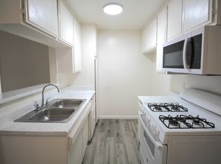Lassen Carriage House LLC, Northridge, CA 91325