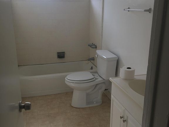 4th image of 12326 Inglewood Ave APT E