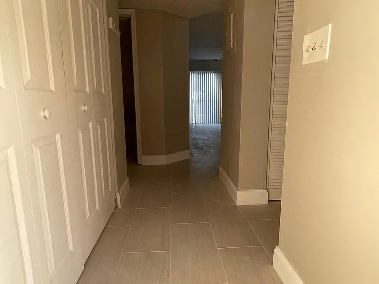 10150 Twin Lakes Dr #4 — Photo 14