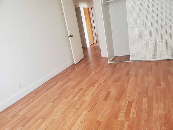 3rd image of 640 Elm Ave APT 26