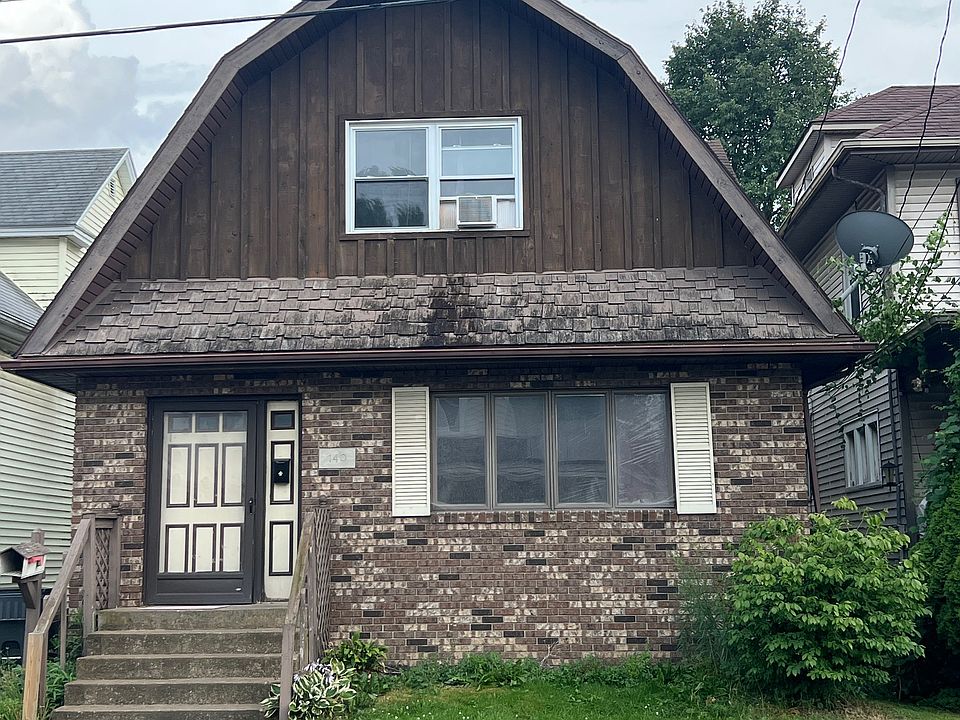 1st image of 140 Huntington Pl #1