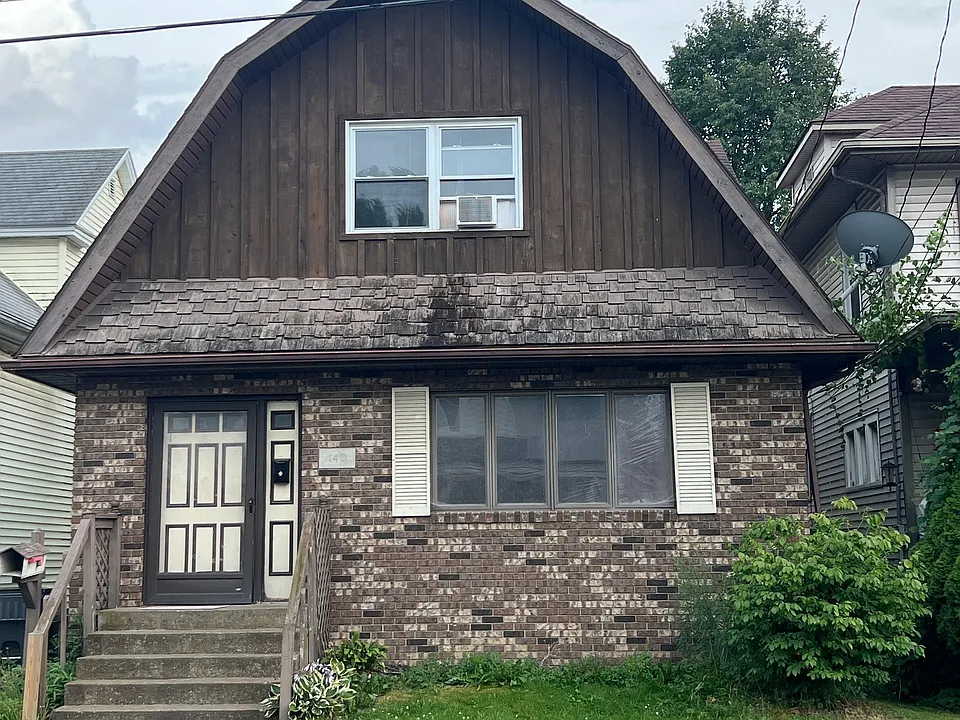 140 Huntington Pl #1
