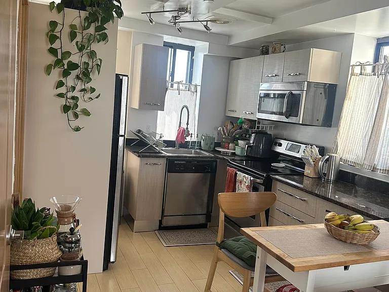 41-18 43rd St #PHD — Photo 2