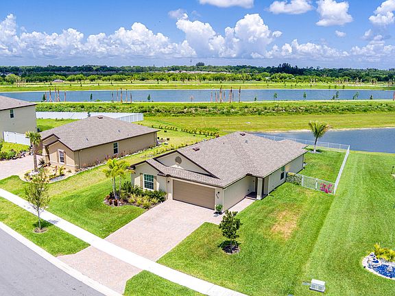 3rd image of 956 Bent Creek Drive
