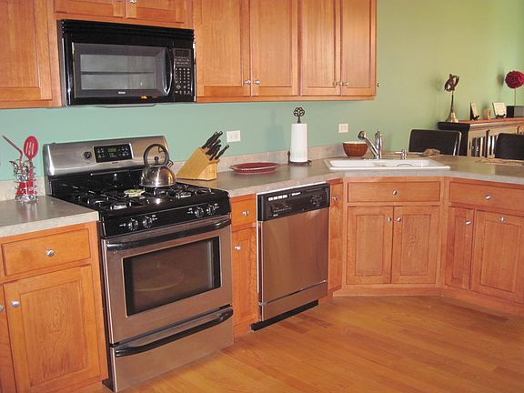 5th image of 10631 Canterbury Dr