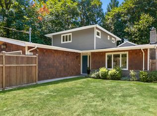 2409 72nd Ave SE, Mercer Island, WA 98040