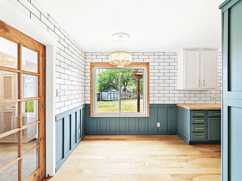1st image of 1204 Carrizo Ter