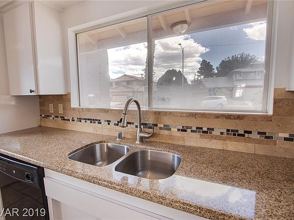 5th image of 3604 Casa Grande Ave