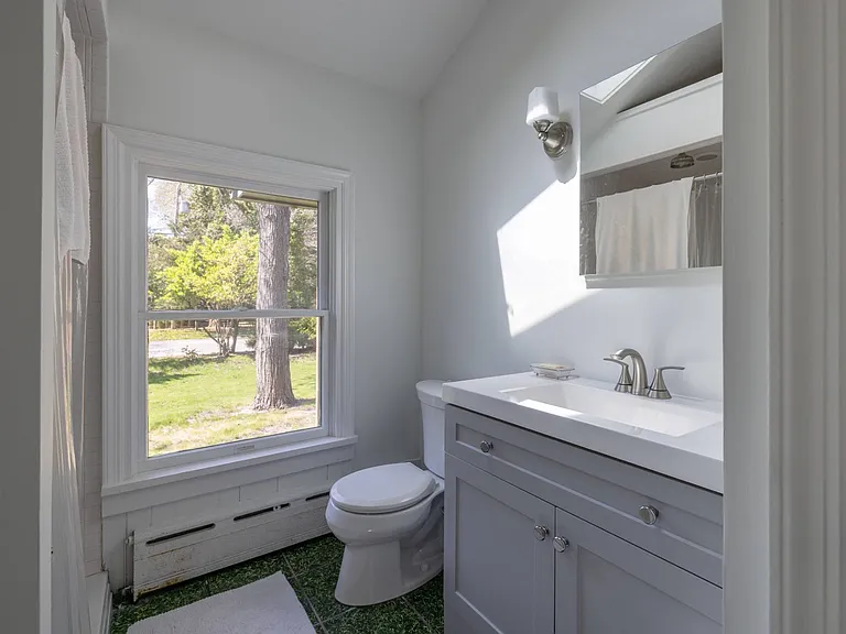 57 Hog Creek Ln — Photo 8