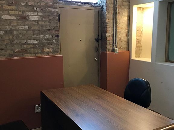 5th image of 3701 S Halsted St #C