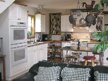 2nd image of 132 N 8th St