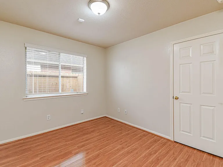 13735 Branford Greens Dr — Photo 13