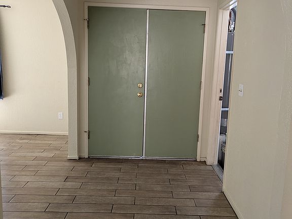 3rd image of 529 S R St