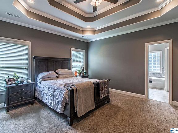3rd image of 2829 Willowick Trl SE