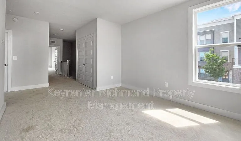 109 Old Charles St #A — Photo 11