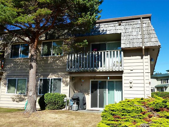 5th image of 2191 NW Mast Pl APT D
