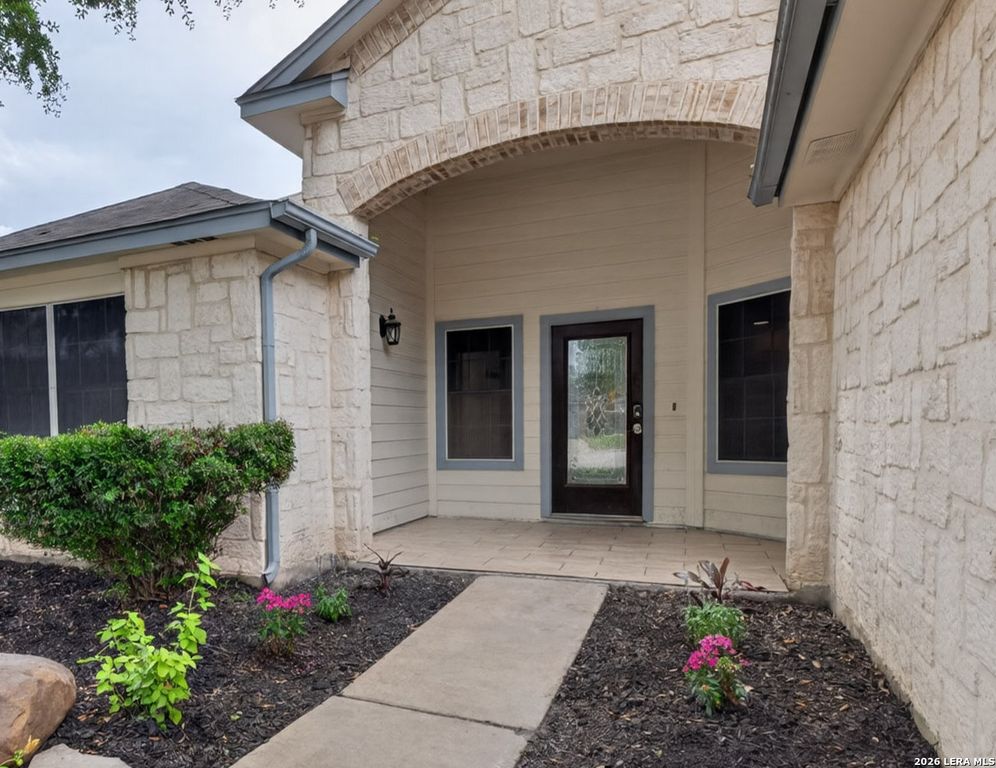 1640 Sunstone Cir, New Braunfels, TX - View 3