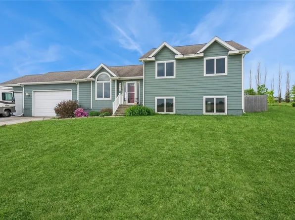 5545 E Douglas Ave, Des Moines, IA 50317
